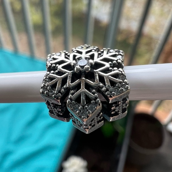 Festive Snowflake Charm - Picture 3 of 9